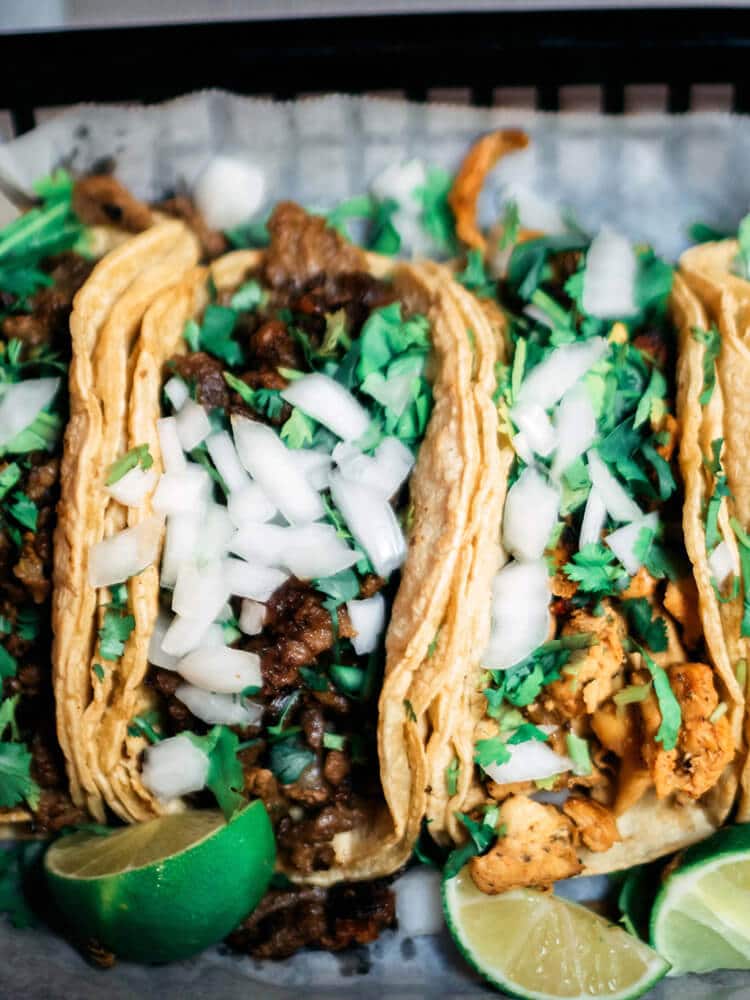 Taco falafel with lime and garlic