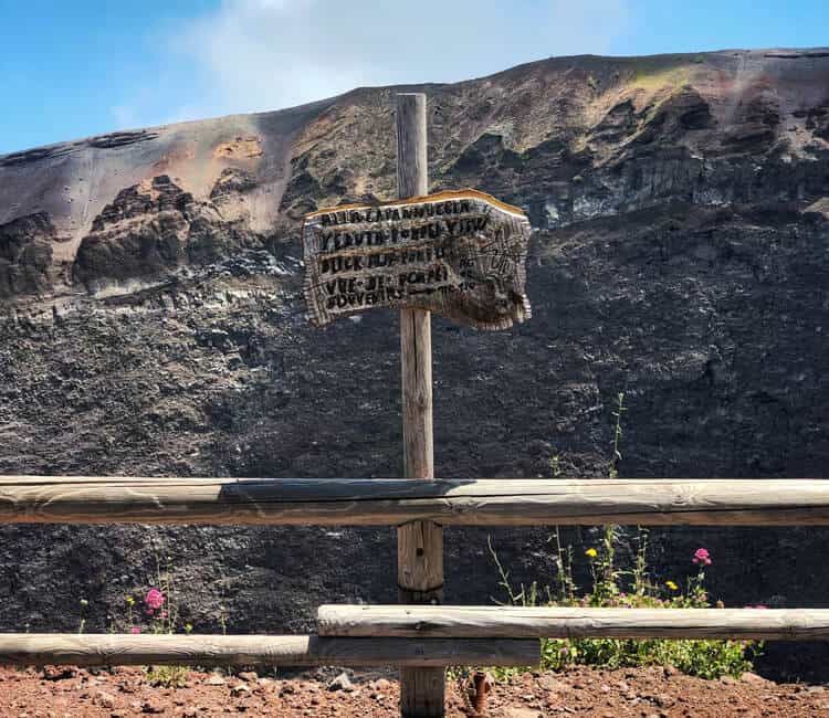 Sign at Mount Vesuvius