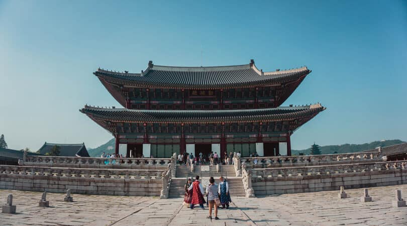 People in front of Gyeongbokgung palace in South Korea
